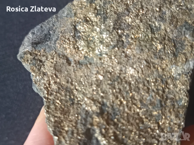 Камък със злато, снимка 2 - Антикварни и старинни предмети - 54485959