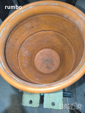 Продавам 2 бр. големи керамични саксии за цветя , снимка 2 - Други - 54243387