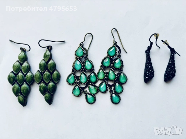 Три чифта нежни, красиви обеци. Всеки по 10 евро