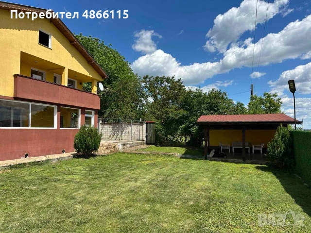 Луксозна двуетажна къща обзаведена, снимка 2 - Къщи - 55032710