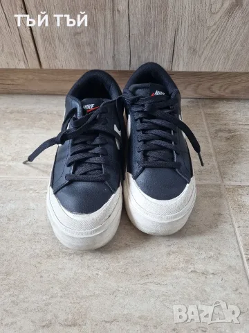 Дамски маратонки Nike, снимка 3 - Маратонки - 55456162
