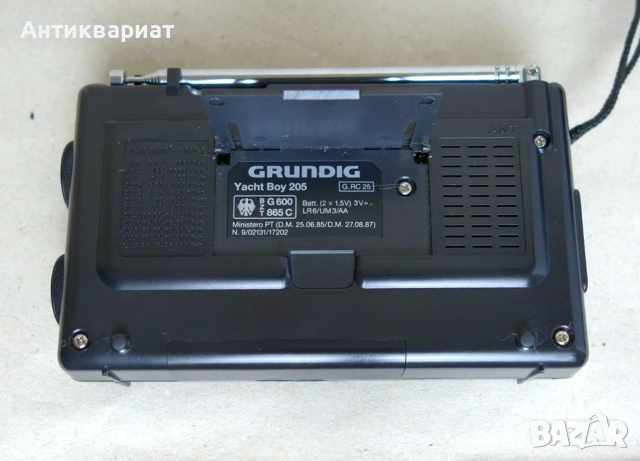 Портативно световно радио Grundig Yacht Boy 205, снимка 7 - Радиокасетофони, транзистори - 55117943