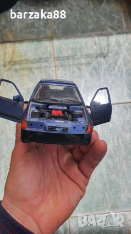 Mercedes Benz 1:18 и Ford Sierra 1:25, снимка 16 - Колекции - 54539252