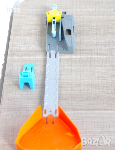 Писта HotWheels с лупинг за 2 колички Hot Wheels Loop + БОНУС, снимка 9 - Коли, камиони, мотори, писти - 54662471