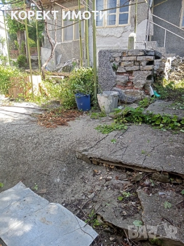 ПРОДАВА КЪЩА в района на Болницата, снимка 4 - Къщи - 54811624
