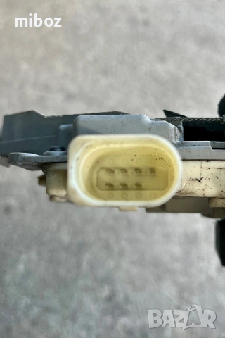 Брава врата Фолксваген Пасат VW Passat b6, снимка 3 - Части - 54297594