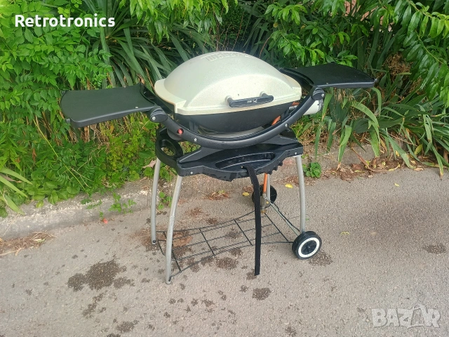 Газово барбекю Weber Q 2200 с оригинална количка и покривало – Отлично състояние, снимка 2 - Барбекюта - 55228377