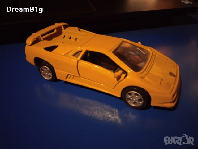 Метален модел Lamborghini Diablo 1/32 от 90-те vintage, снимка 3 - Колекции - 54336627