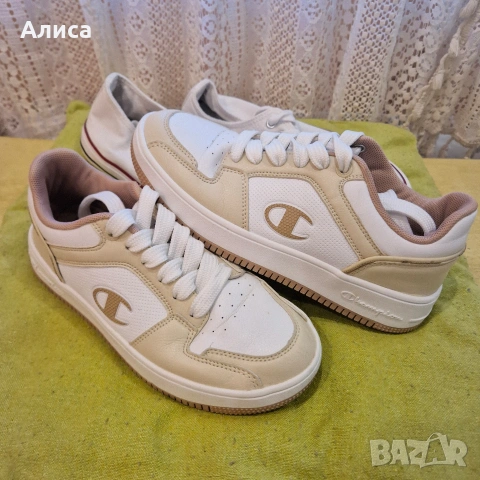 Два чифта кецове 36 номер