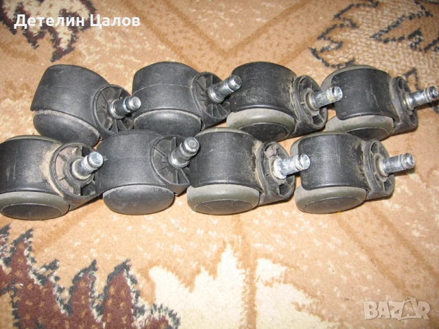 Осем броя колелца, снимка 2 - Столове - 54660761