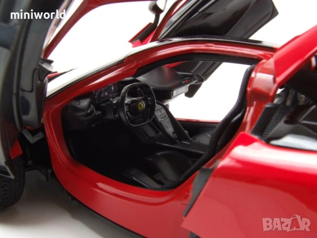 Ferrari F80 2024 - мащаб 1:18 на bBurago моделът е нов в кутия, снимка 5 - Колекции - 54331077