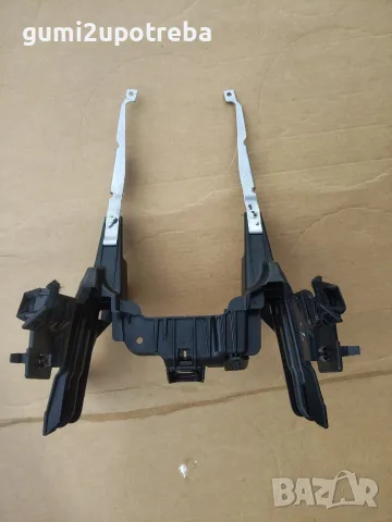 Носеща Скоба Централна Конзола D10A-G042Y Mazda CX3 4х4 77kW 1.5дизел 2015