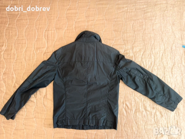 Продавам пролетно - есенно яке United Colors of Benetton., снимка 7 - Якета - 54156475