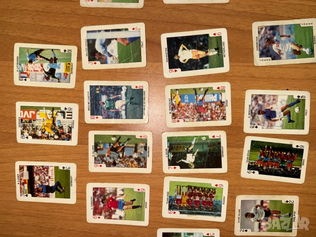 Карти за игра от дъвки Football 88, снимка 3 - Други ценни предмети - 54992429