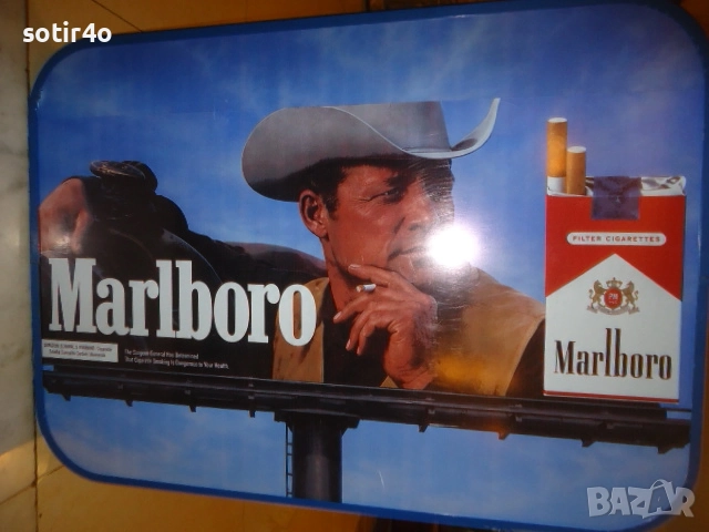 Marlboro светеща табела .