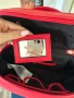 Козметичен несесер Guess, снимка 2