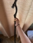 Сгъваем телескопичен бастун Wellpro Walking Stick с LED фенерче и широка основа Туристическа щека, снимка 4