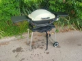 Газово барбекю Weber Q 2200 с оригинална количка и покривало – Отлично състояние, снимка 2