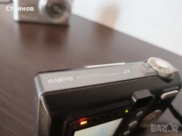 Камера Sanyo Xacti DSC- J1  3.2MP, снимка 8 - Фотоапарати - 55604559