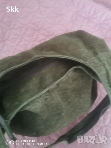 Дамска чанта тип торба от естествен велур , снимка 4 - Чанти - 54363924