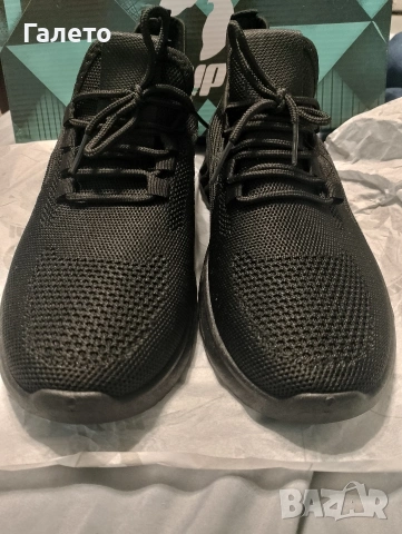 Нови мъжки спортни обувки номер 41 цена 10€