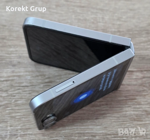 Samsung Galaxy Z Flip6 5G 256GB, снимка 8 - Samsung - 54853295
