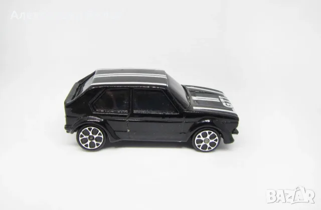 Стара Метална количка Volkswagen Golf GTI Maisto Мащаб 1:24, снимка 7 - Колекции - 55394753