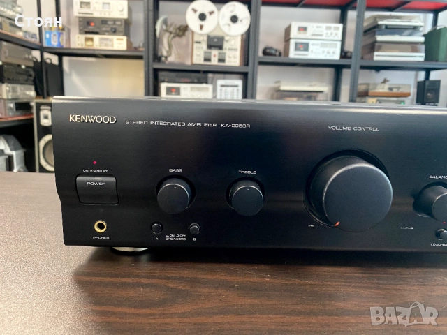 Транзисторен усилвател Kenwood/2, снимка 3 - Ресийвъри, усилватели, смесителни пултове - 54594477
