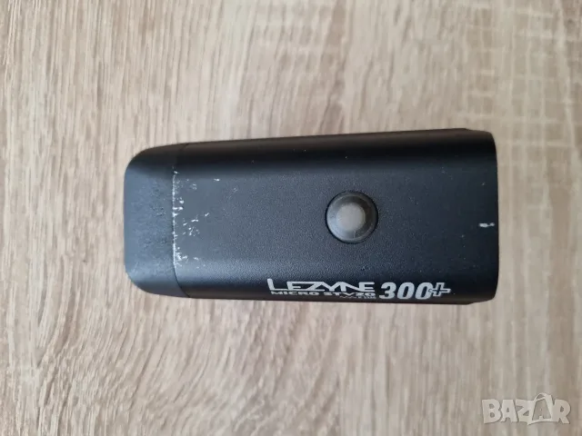 Фар за велосипед Lezyne Micro Stvzo 300+, снимка 5 - Аксесоари за велосипеди - 55420555