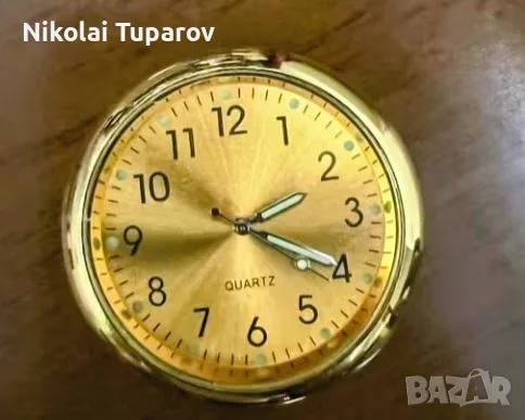 Мини кварцов часовник за кола 