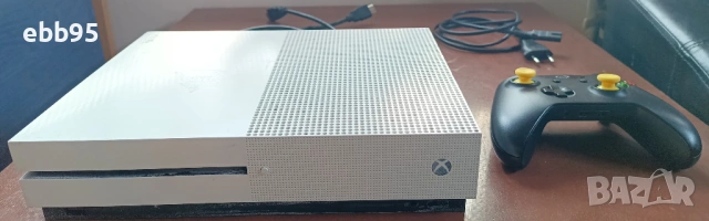 Xbox One S с контролер и кабели!, снимка 2 - Xbox конзоли - 54708410