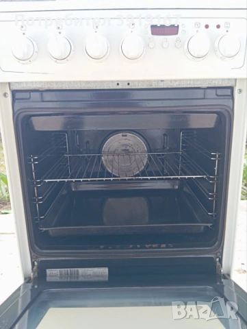 Комбинирана готварска печка Electrolux, снимка 5 - Печки, фурни - 54317532