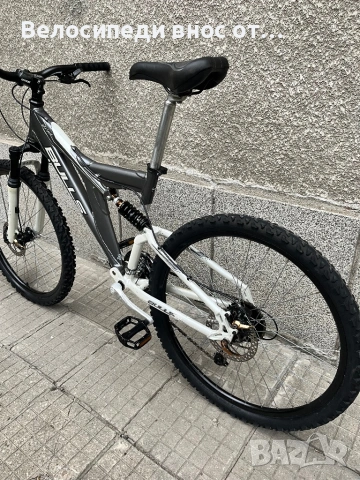 Алуминиев велосипед 26 цола 21 скорости дава амортисьор дискове спирачки много запазено , снимка 10 - Велосипеди - 54225403