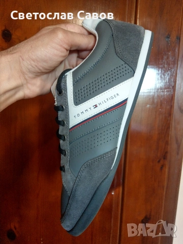 Tommy Hilfiger 43нм. 28,0см.