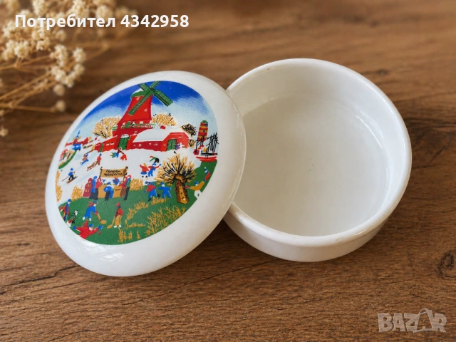 Винтидж порцеланова кутийка с капак – декоративна (Холандски мотив).1960-1980г., снимка 2 - Антикварни и старинни предмети - 54328853