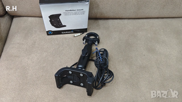 Зареждаща стойка за навигация GPS Garmin Montana 600 серия, снимка 4 - Garmin - 55212810