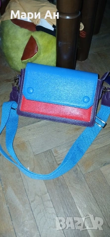 Дамска цветна чантичка