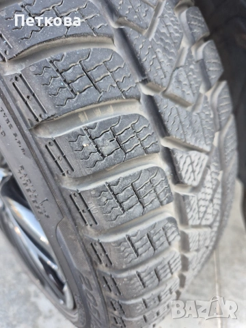 Гуми зимни Pirelli Sottozero Run Flat, снимка 4 - Гуми и джанти - 55262381