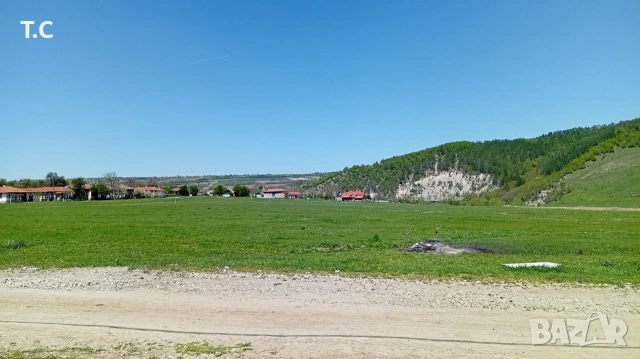 Продава се тухлена къща в с. Камбурово, област Търговище. , снимка 5 - Къщи - 54691862
