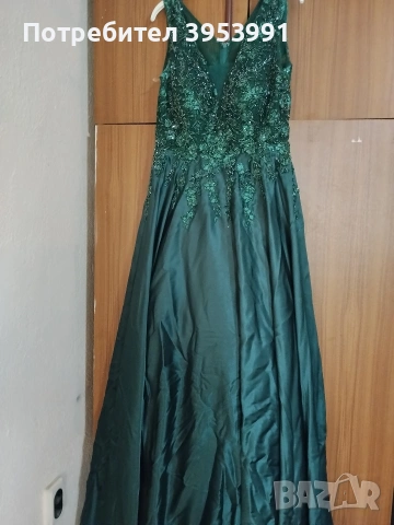 продавам бална рокля 