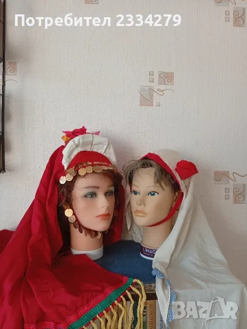 Стари забрадки към народни-фолклорни носии. 