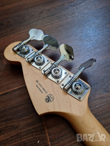 Бас китара Fender Mustang PJ special edition , снимка 4 - Китари - 54956661