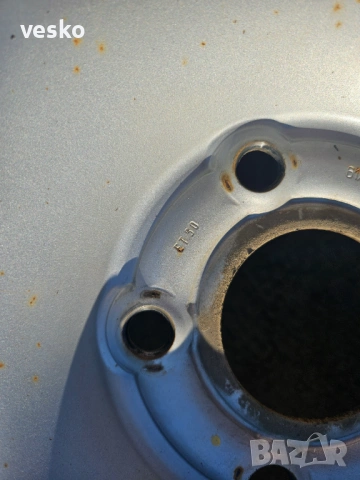 Оригинални джанти за dacia duster, снимка 2 - Гуми и джанти - 54022123