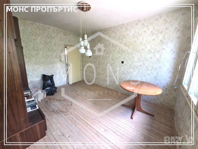 Триетажна къща тип кооперация с двор и гаражи за продажба в гр. Севлиево, с. П. Славейков., снимка 7 - Къщи - 54817848