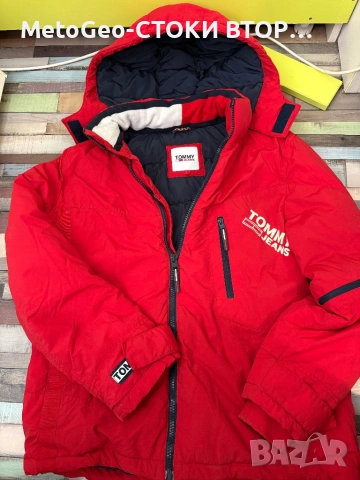 Мъжко червено Яке Tommy Hilfiger – Оригинално, с Качулка, Размер [добави размер]