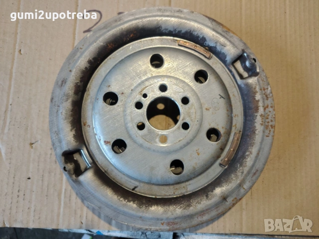 Демпферен Маховик 04E105266K Volkswagen Passat B9 1.5 eTSI 150кс 2024г Бензин Комби, снимка 4 - Части - 54883176