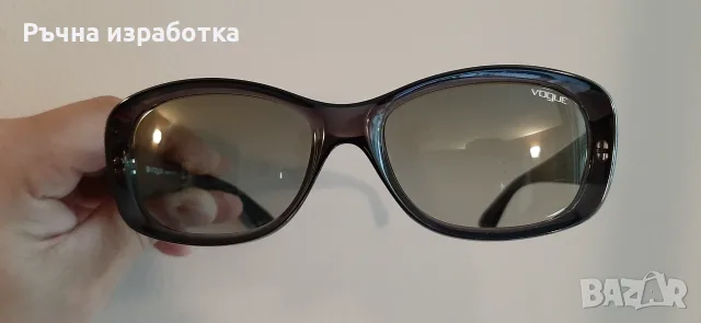 vogue като нови дамски слънчеви очила оригинал калъф  made in italy, снимка 6 - Слънчеви и диоптрични очила - 55501657