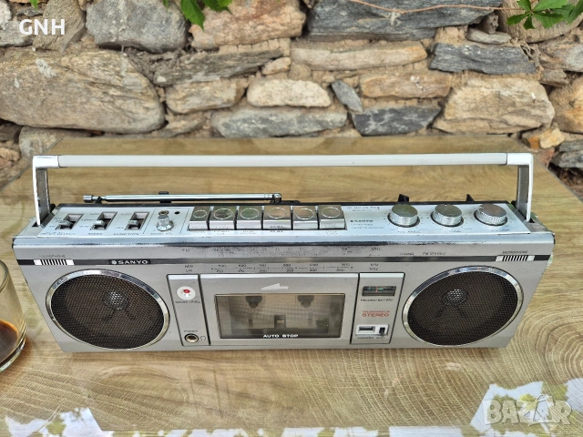 Радиокасетофон Sanyo M7700LE, снимка 3 - Радиокасетофони, транзистори - 55190740