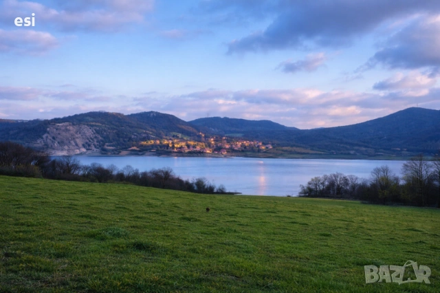 Земя на 50 м. от Яз. Цонево - Срещу с. Дебелец