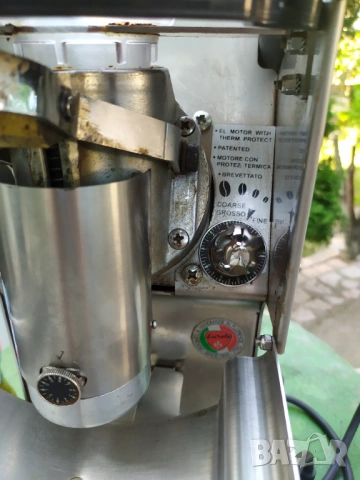 Професионална кафе мелачка Eureka Mythos, снимка 8 - Обзавеждане на кухня - 54165094